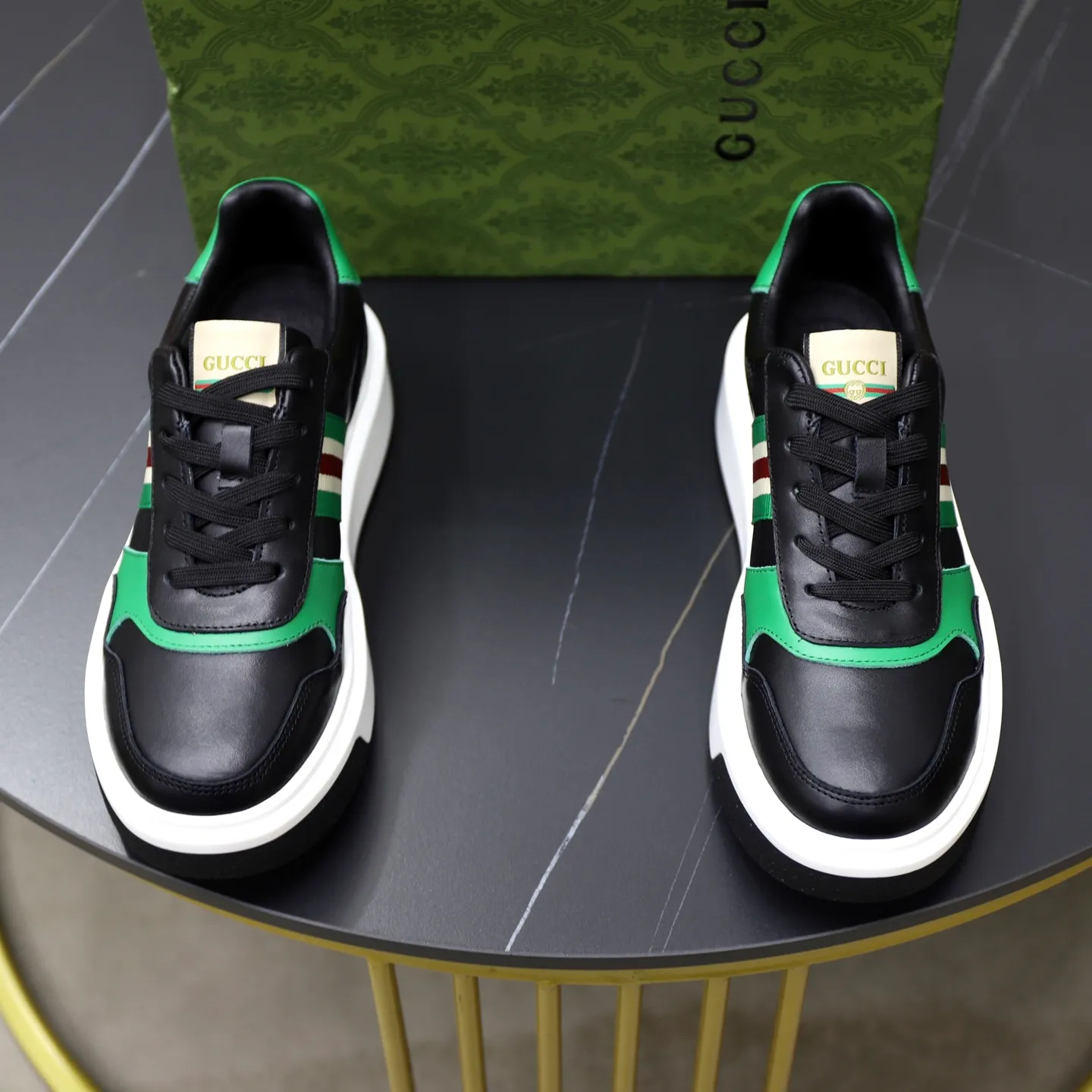Ex-factory price: 462💰🙅‍♂️🙅‍♂️🙅‍♂️ Brand: GUCCI Standard code: 38-44 (45 customized) Grade: Same as the official website Material: Original cowhide material stitching Comfortable sheepskin lining Lightweight and wear-resistant sports outsole Style category: Men's fashionable casual shoes Running sneakers Distinguished luxury brand elements Top luxury Color: actual picture color